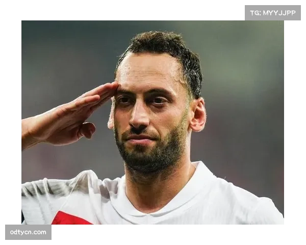 土耳其时隔多年重返世界杯，恰尔汗奥卢中场调度成胜负手